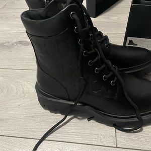 Coach Mens Boots ! Brand New ! Packed with bill. Size is 9 Mens